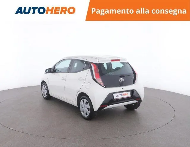 TOYOTA Aygo 1.0 VVT-i 69 CV 5p. x-play Image 4